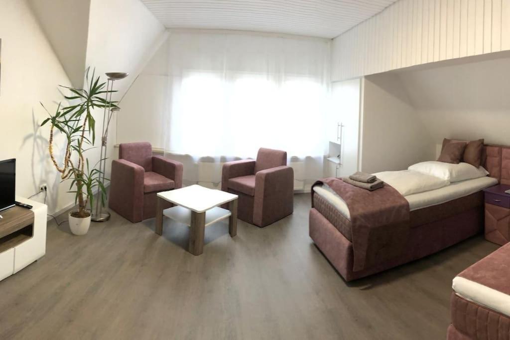 Apartmenthaus Am Bahnhof Detmold Esterno foto