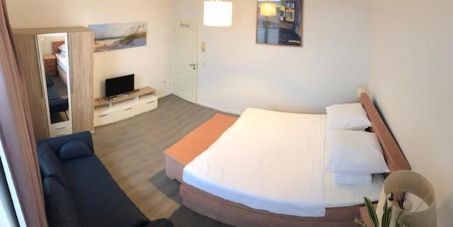 Apartmenthaus Am Bahnhof Detmold Esterno foto