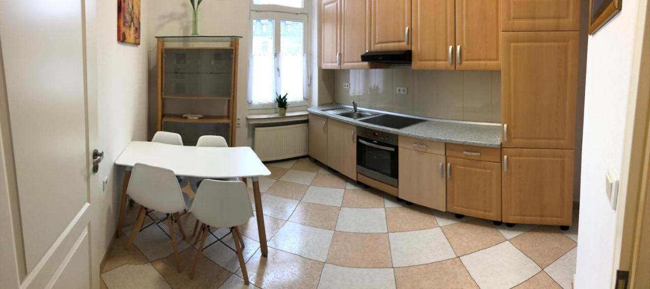 Apartmenthaus Am Bahnhof Detmold Esterno foto