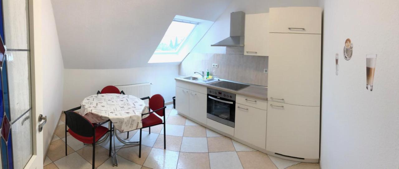 Apartmenthaus Am Bahnhof Detmold Esterno foto