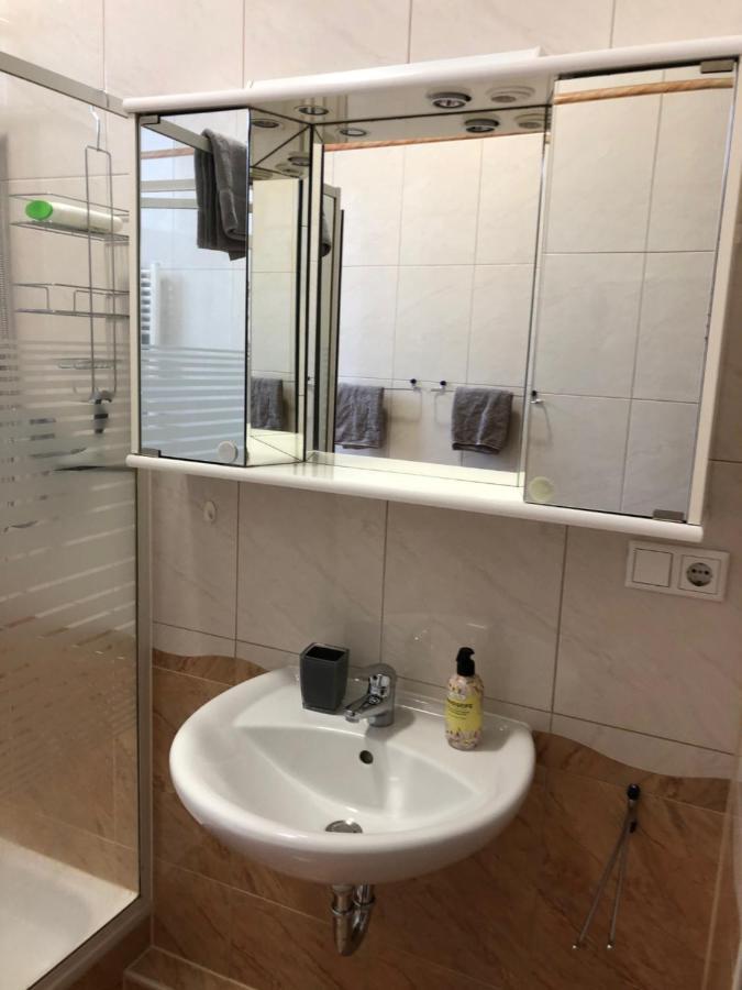 Apartmenthaus Am Bahnhof Detmold Esterno foto